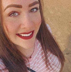 Meet your Posher, Devin